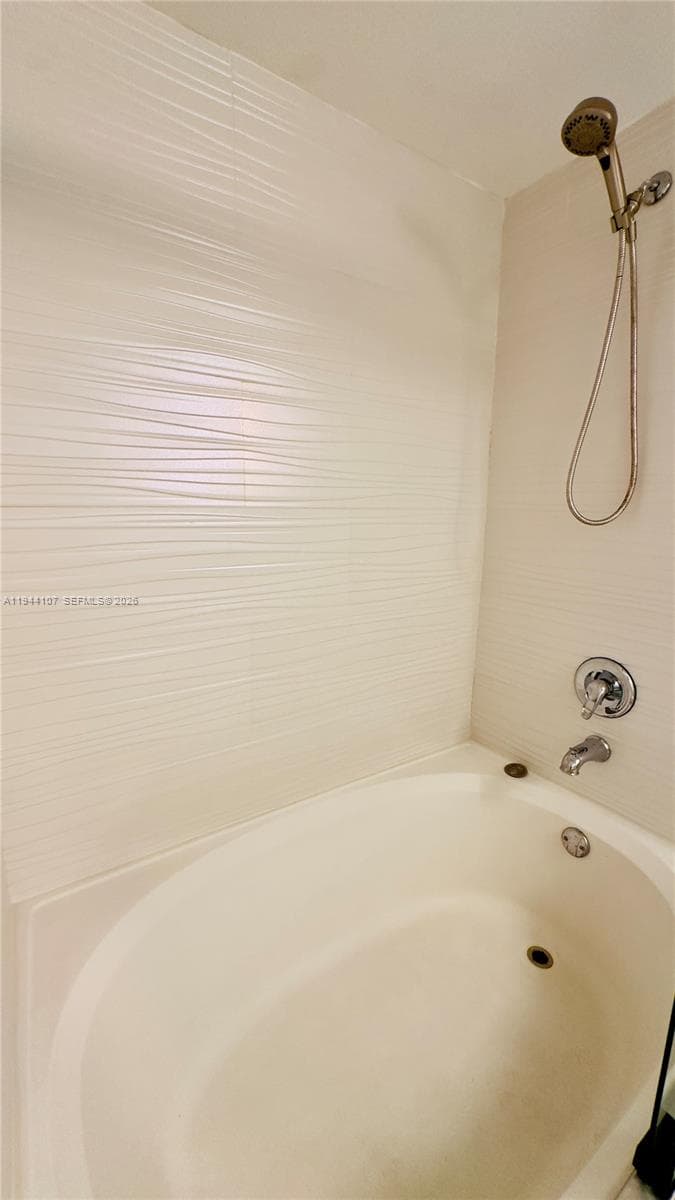 17125 N Bay Rd # 3311, Sunny Isles Beach FL 33160 — 18