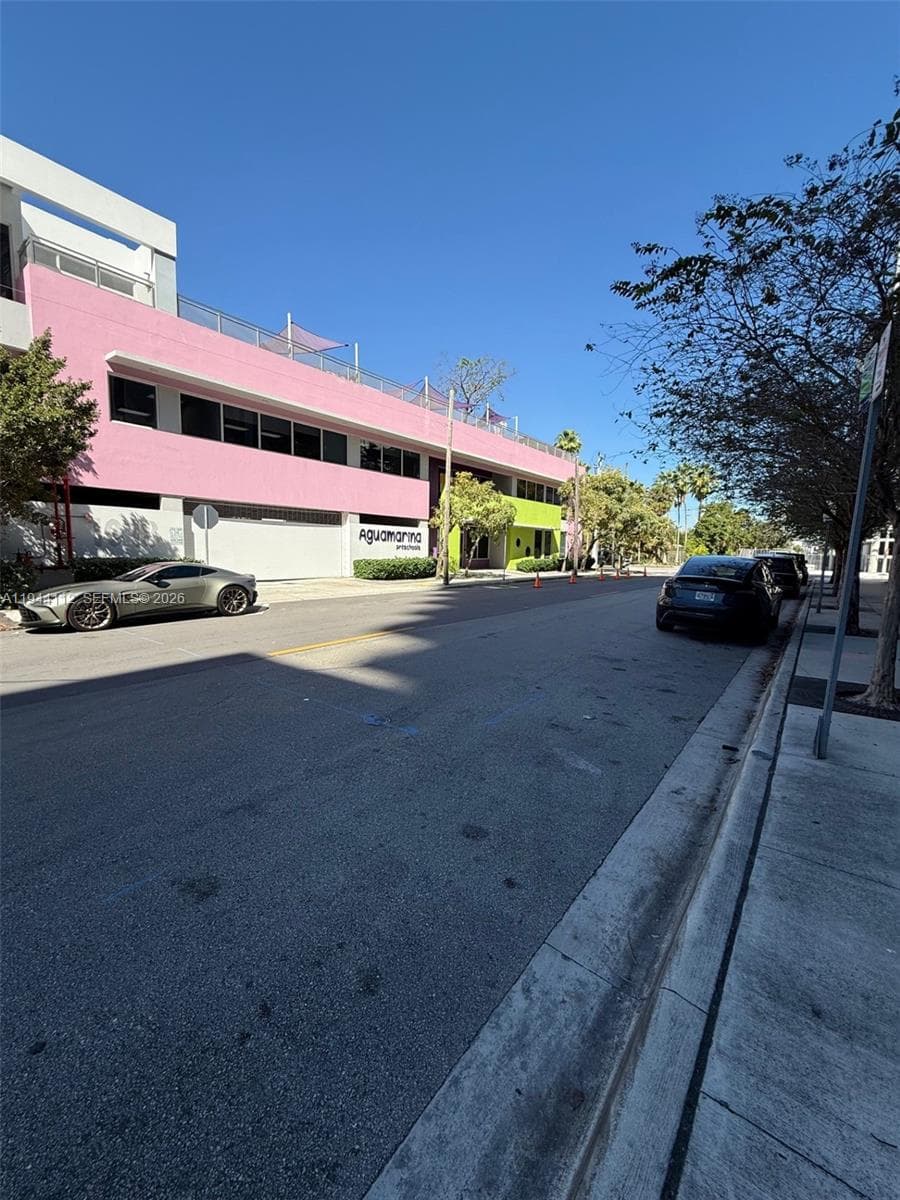 1036 SW 3rd Ave, Miami FL 33130 — 5