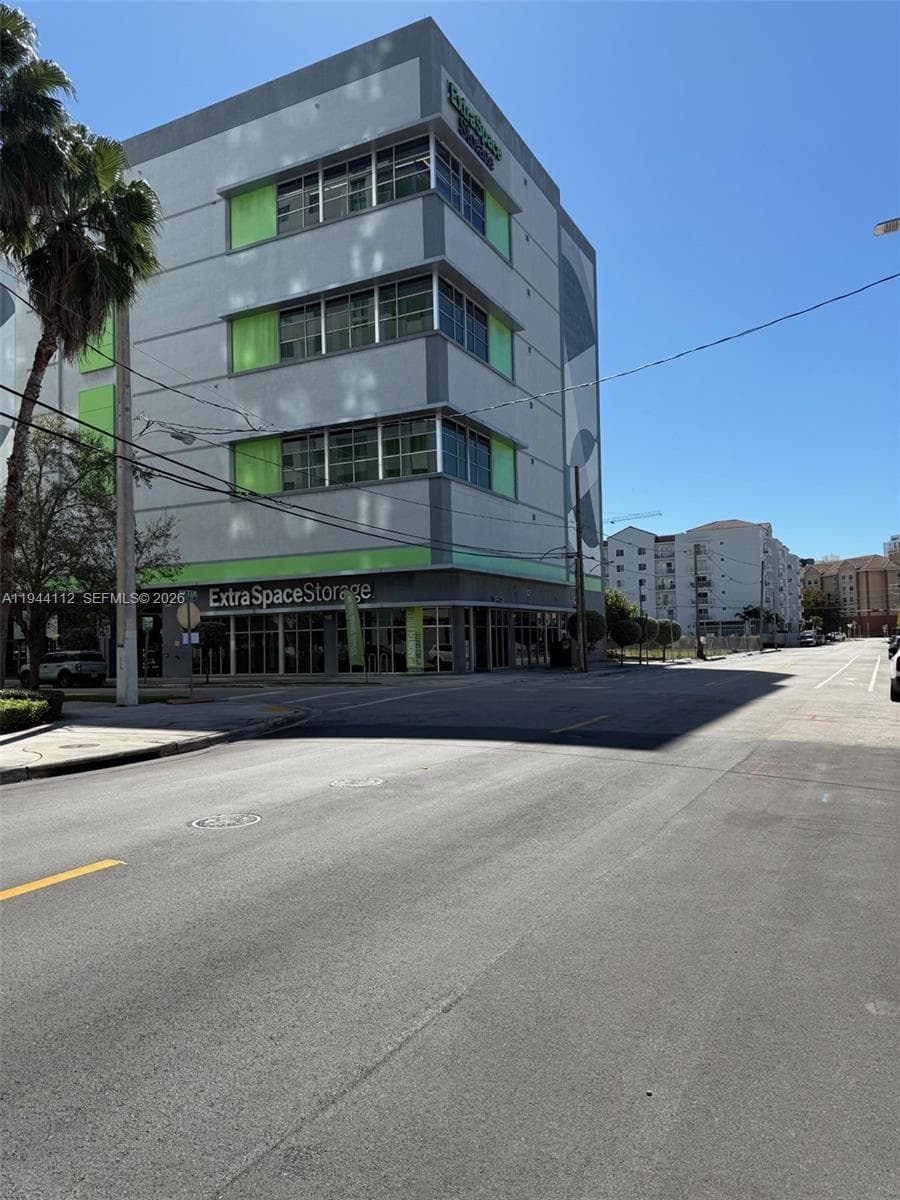 1036 SW 3rd Ave, Miami FL 33130 — 8