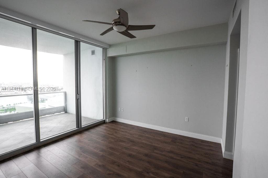 900 Biscayne Blvd # 2705, Miami FL 33132 — 7