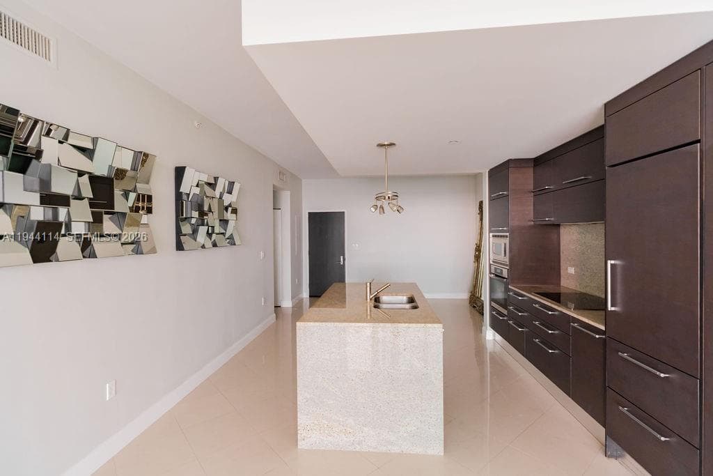 900 Biscayne Blvd # 2705, Miami FL 33132 — 3