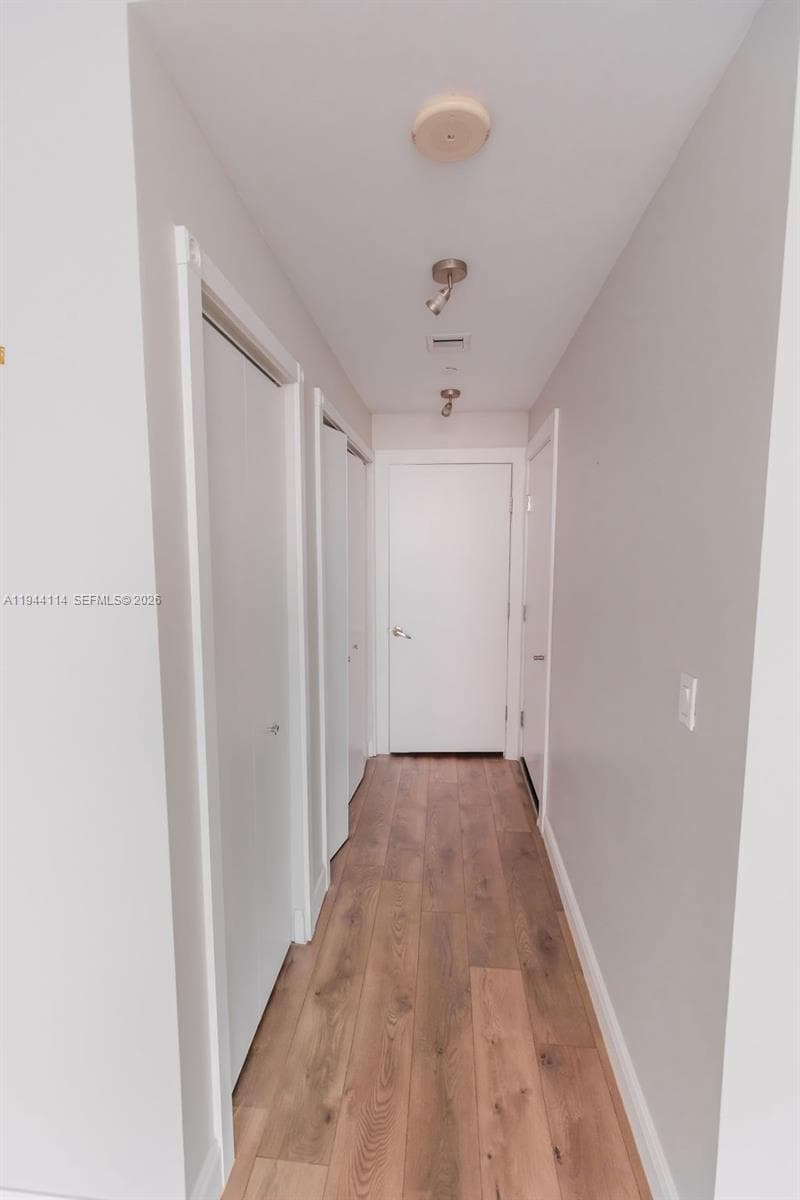 900 Biscayne Blvd # 2705, Miami FL 33132 — 10