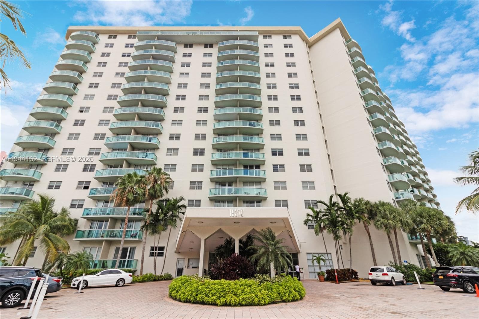 19370 Collins Ave # 227, Sunny Isles Beach FL 33160 — 34
