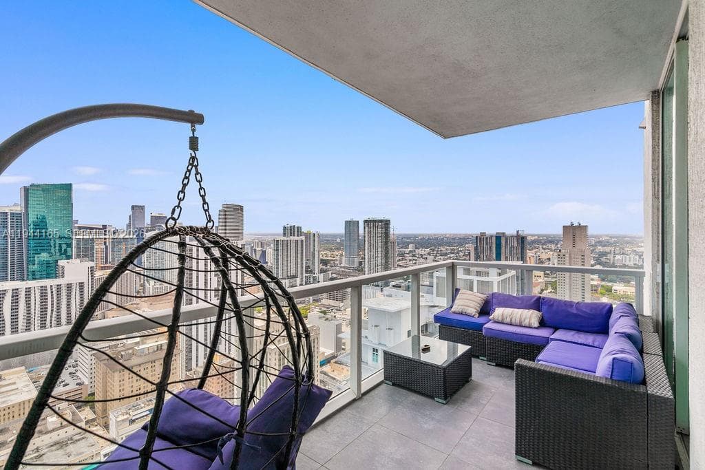 253 NE 2nd St # 4608, Miami FL 33132 — 6