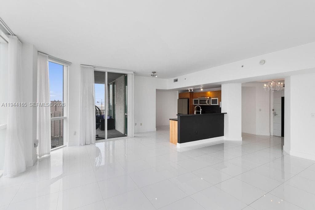 253 NE 2nd St # 4608, Miami FL 33132 — 13