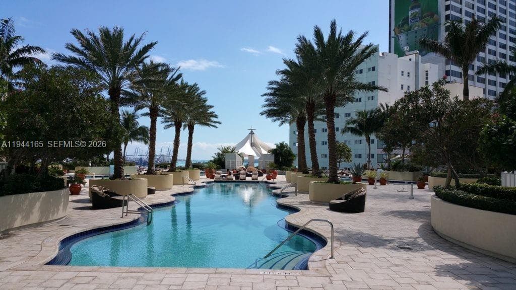 253 NE 2nd St # 4608, Miami FL 33132 — 34