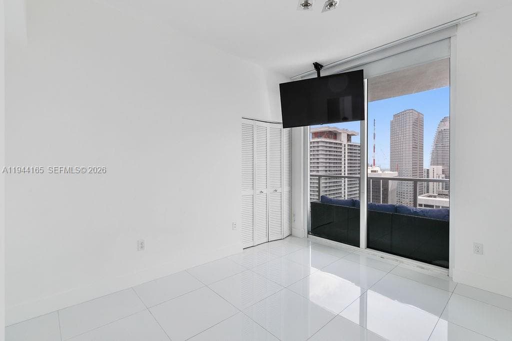 253 NE 2nd St # 4608, Miami FL 33132 — 19
