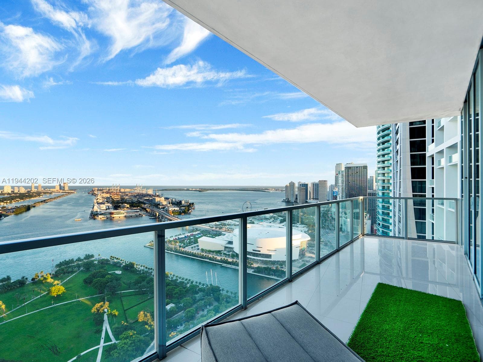 1100 Biscayne Blvd # 4001, Miami FL 33132 — 32