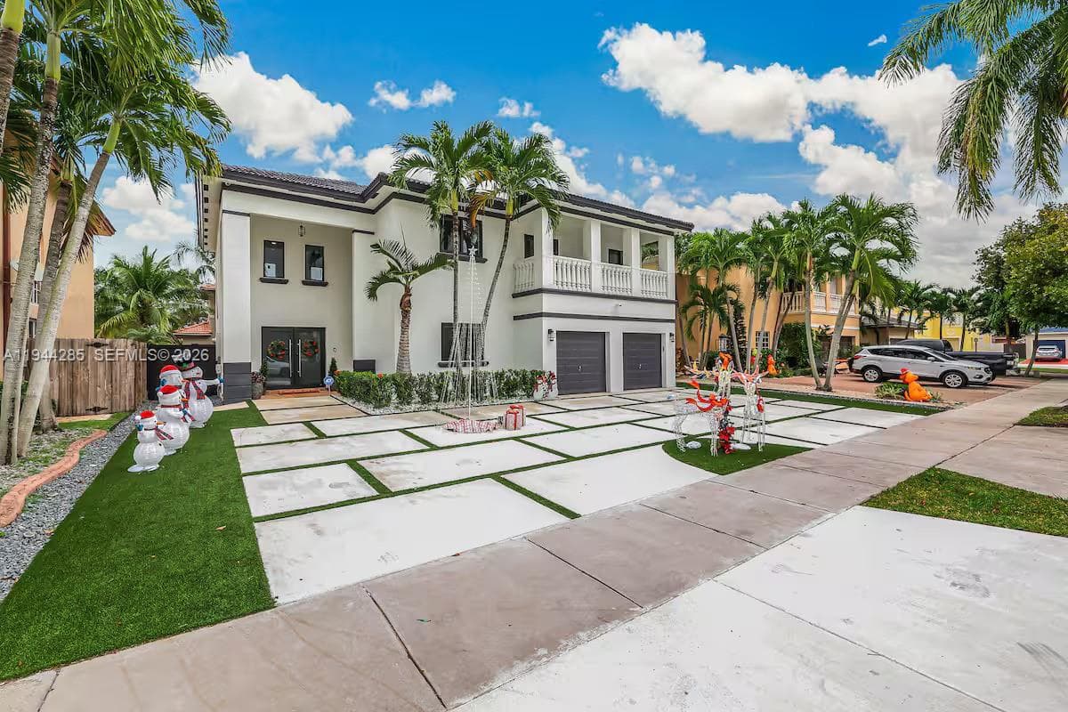 14551 SW 158th Ct, Miami FL 33196 — 2