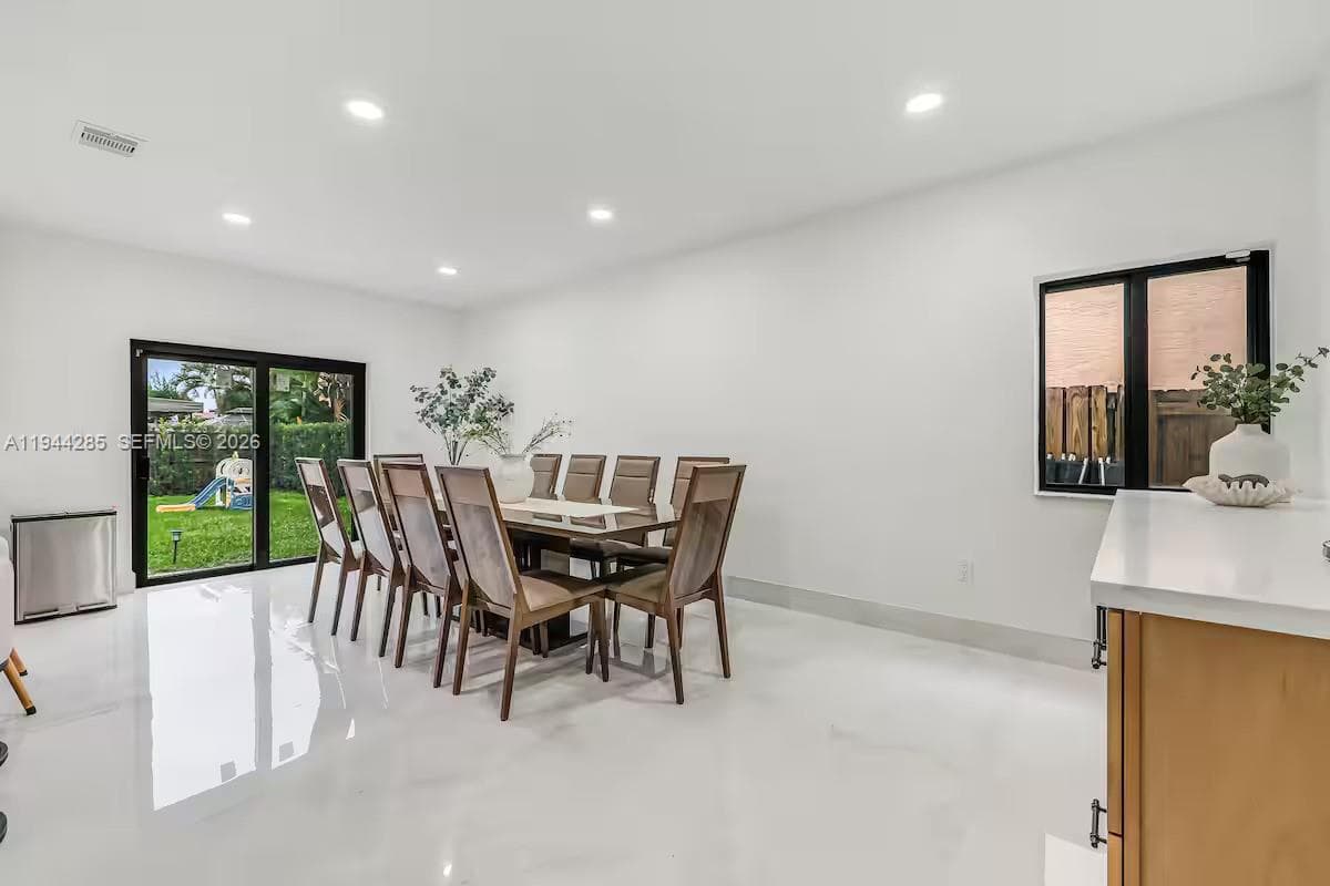 14551 SW 158th Ct, Miami FL 33196 — 15