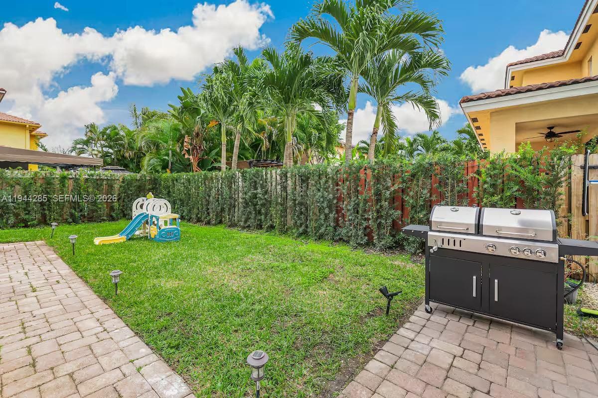 14551 SW 158th Ct, Miami FL 33196 — 39