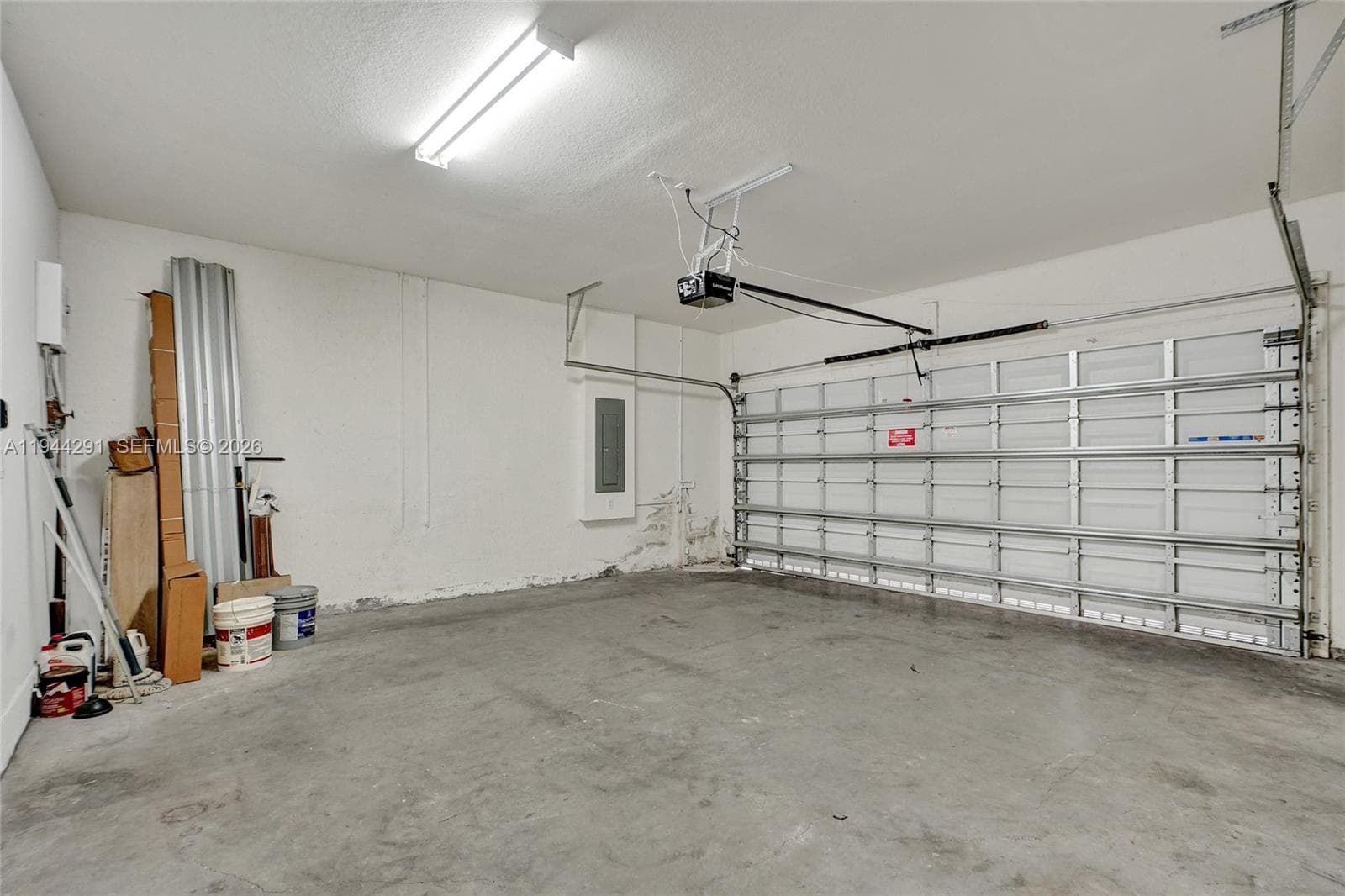 3504 W 94th St, Hialeah FL 33018 — 24