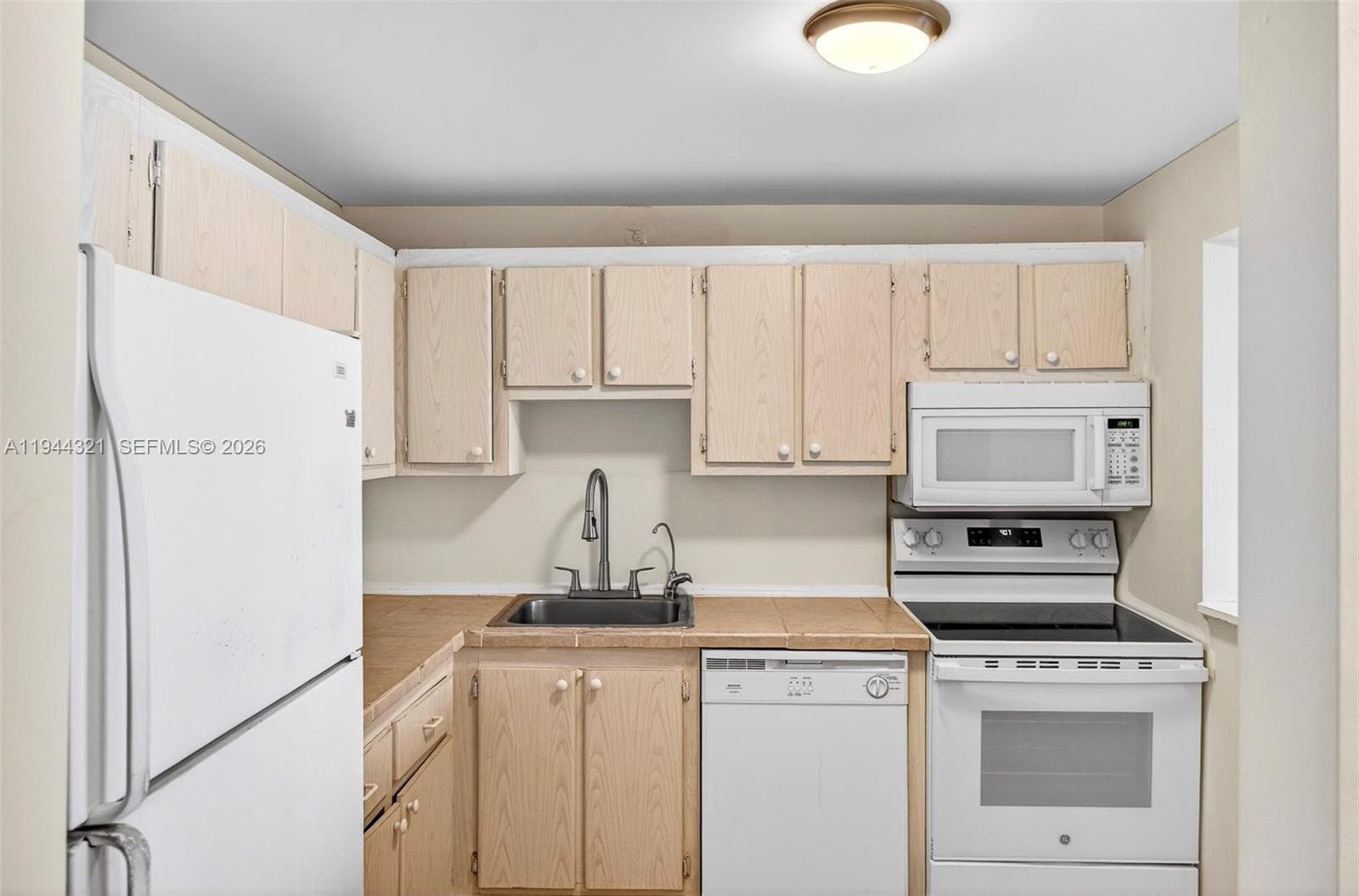 16851 NE 23rd Avenue # 619, North Miami Beach FL 33160 — 9