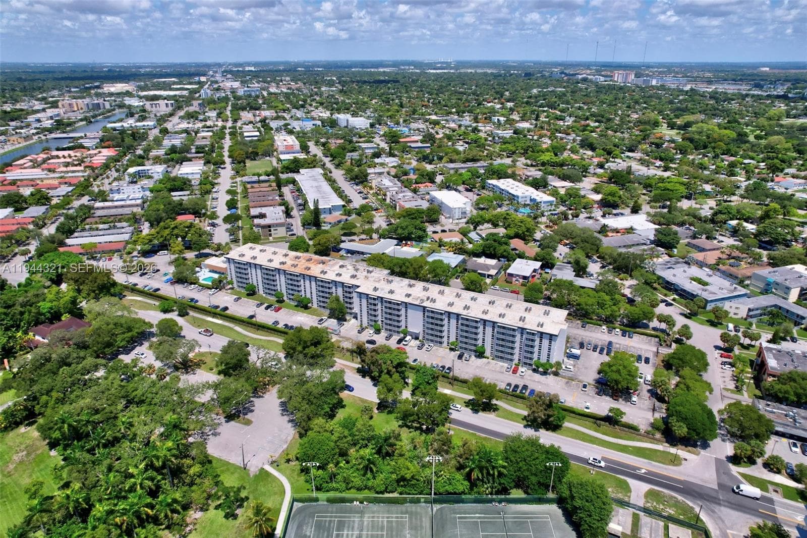 16851 NE 23rd Avenue # 619, North Miami Beach FL 33160 — 24