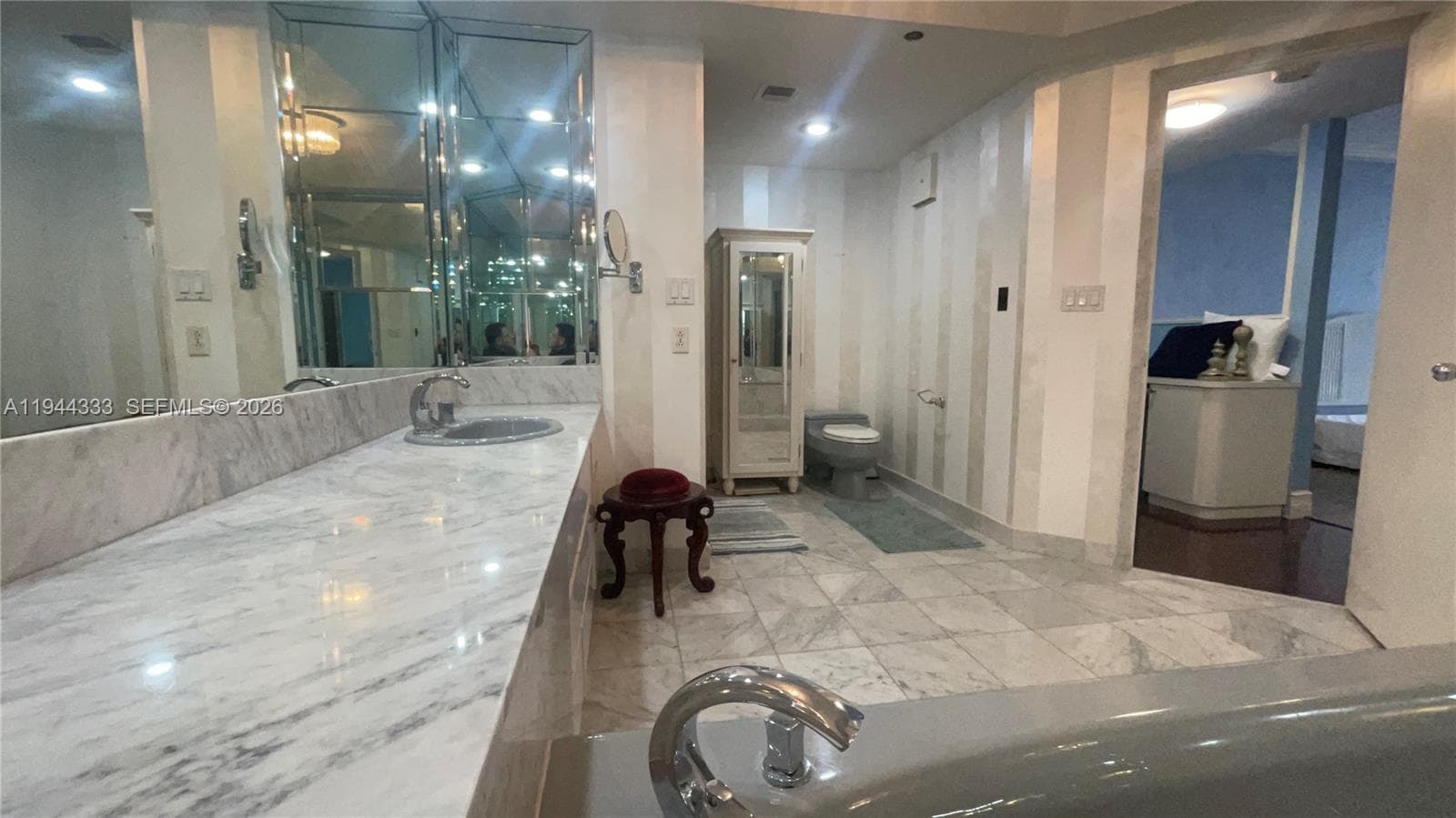 4000 Island Blvd # 1105, Aventura FL 33160 — 22