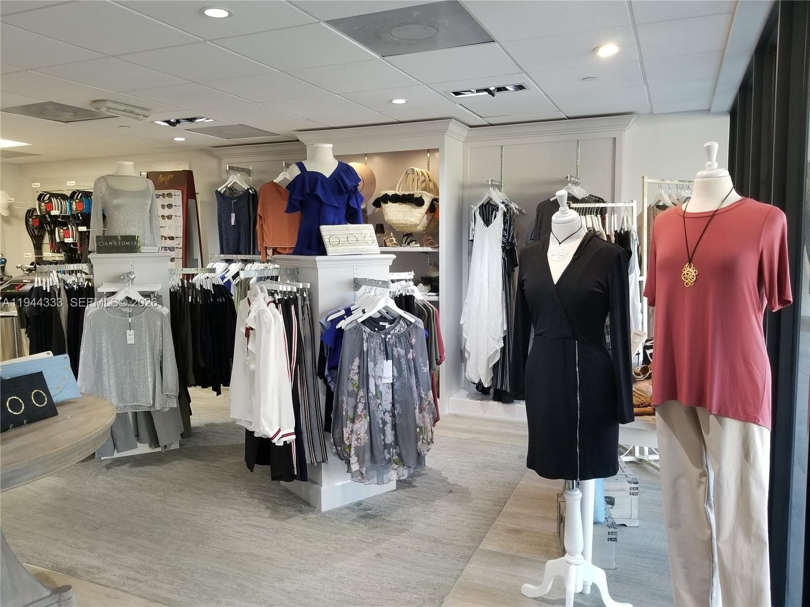4000 Island Blvd # 1105, Aventura FL 33160 — 49