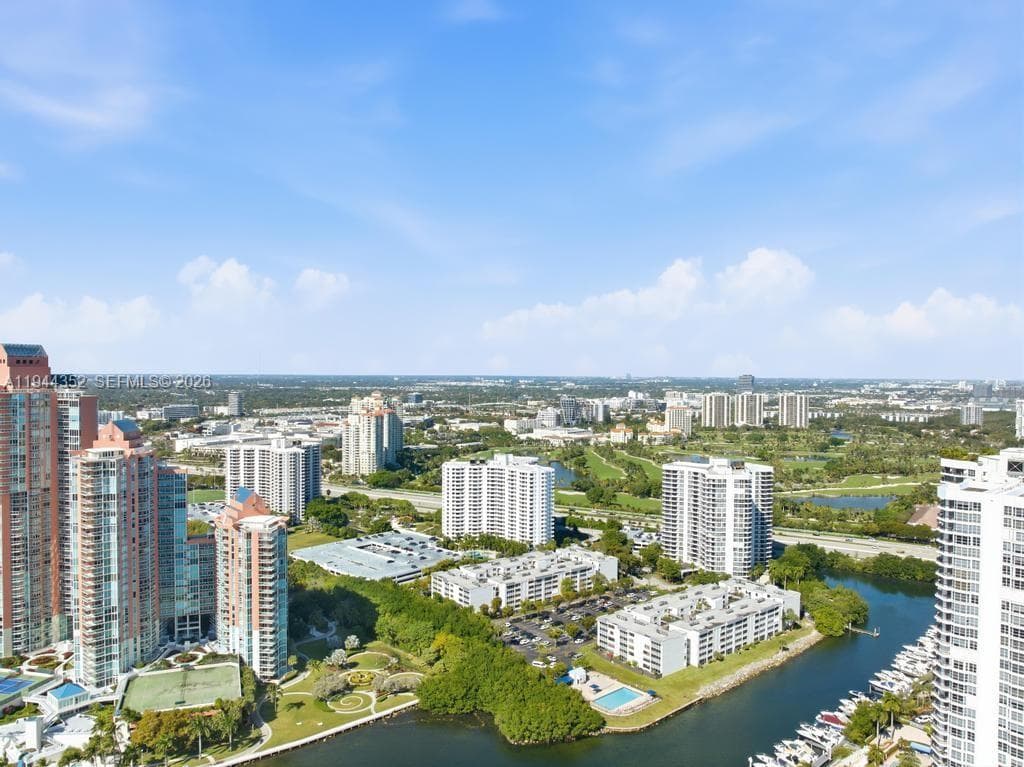 3350 NE 192nd St # B, Aventura FL 33180 — 22