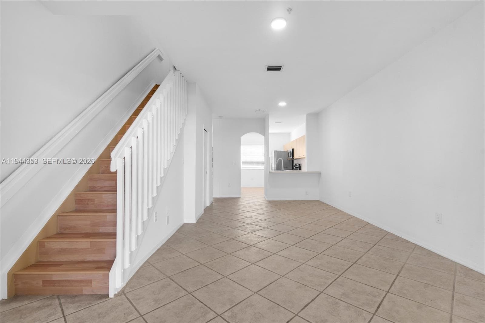 5670 NW 116th Ave # 219, Doral FL 33178 — 5