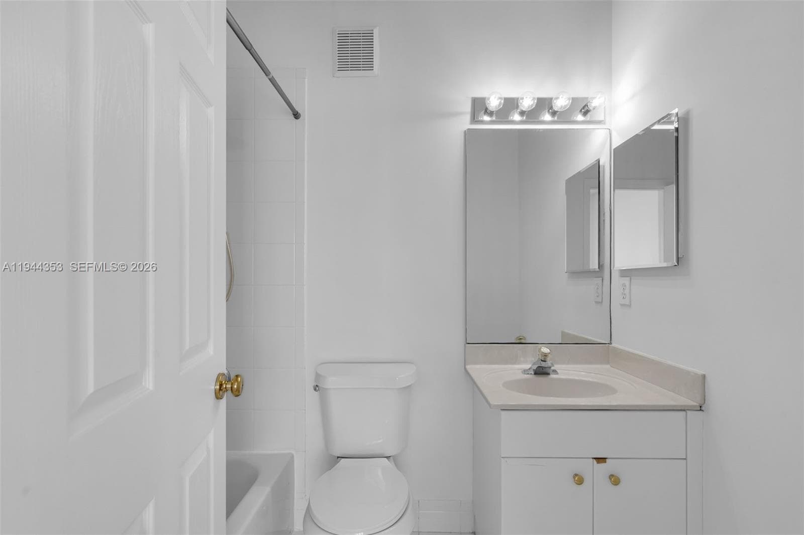 5670 NW 116th Ave # 219, Doral FL 33178 — 18