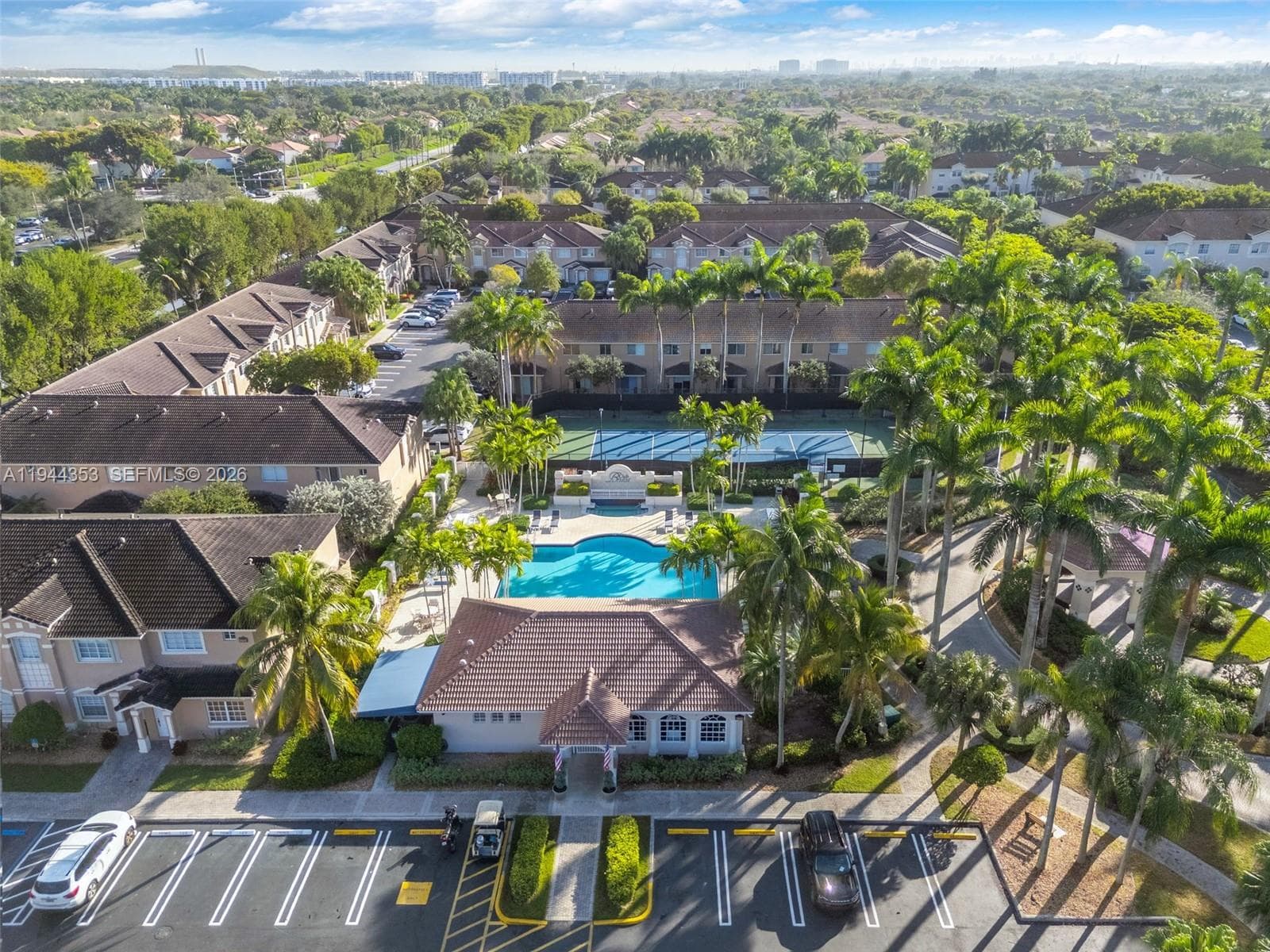 5670 NW 116th Ave # 219, Doral FL 33178 — 35