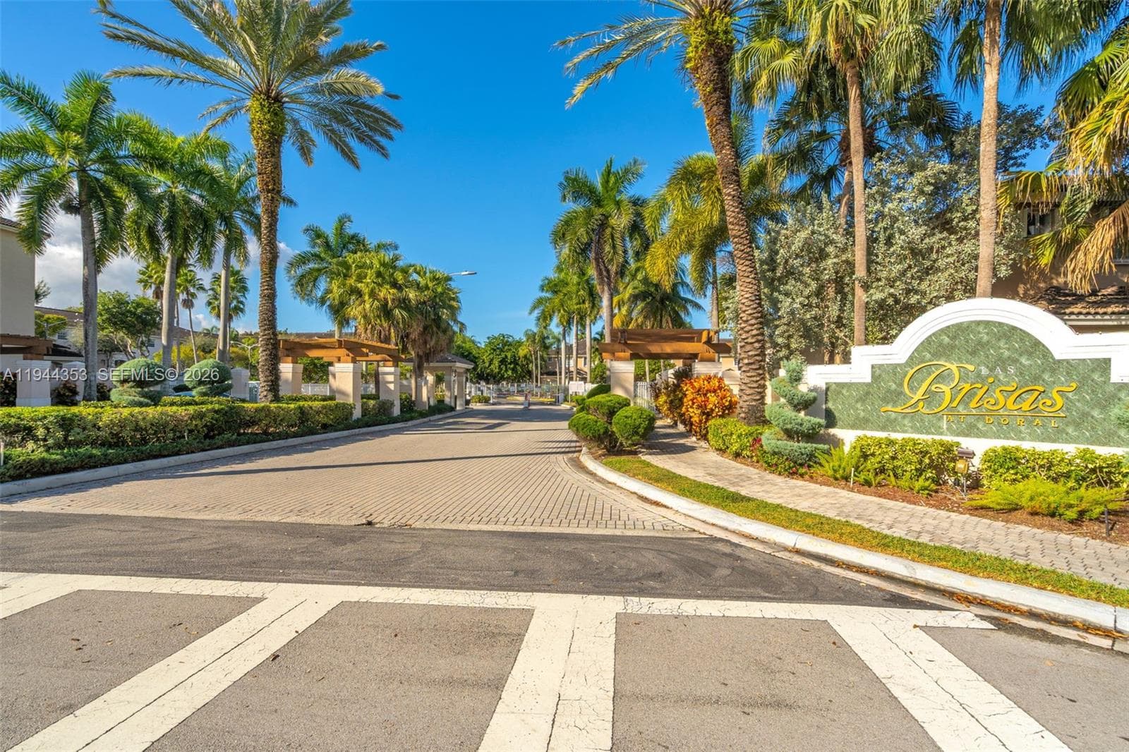 5670 NW 116th Ave # 219, Doral FL 33178 — 39
