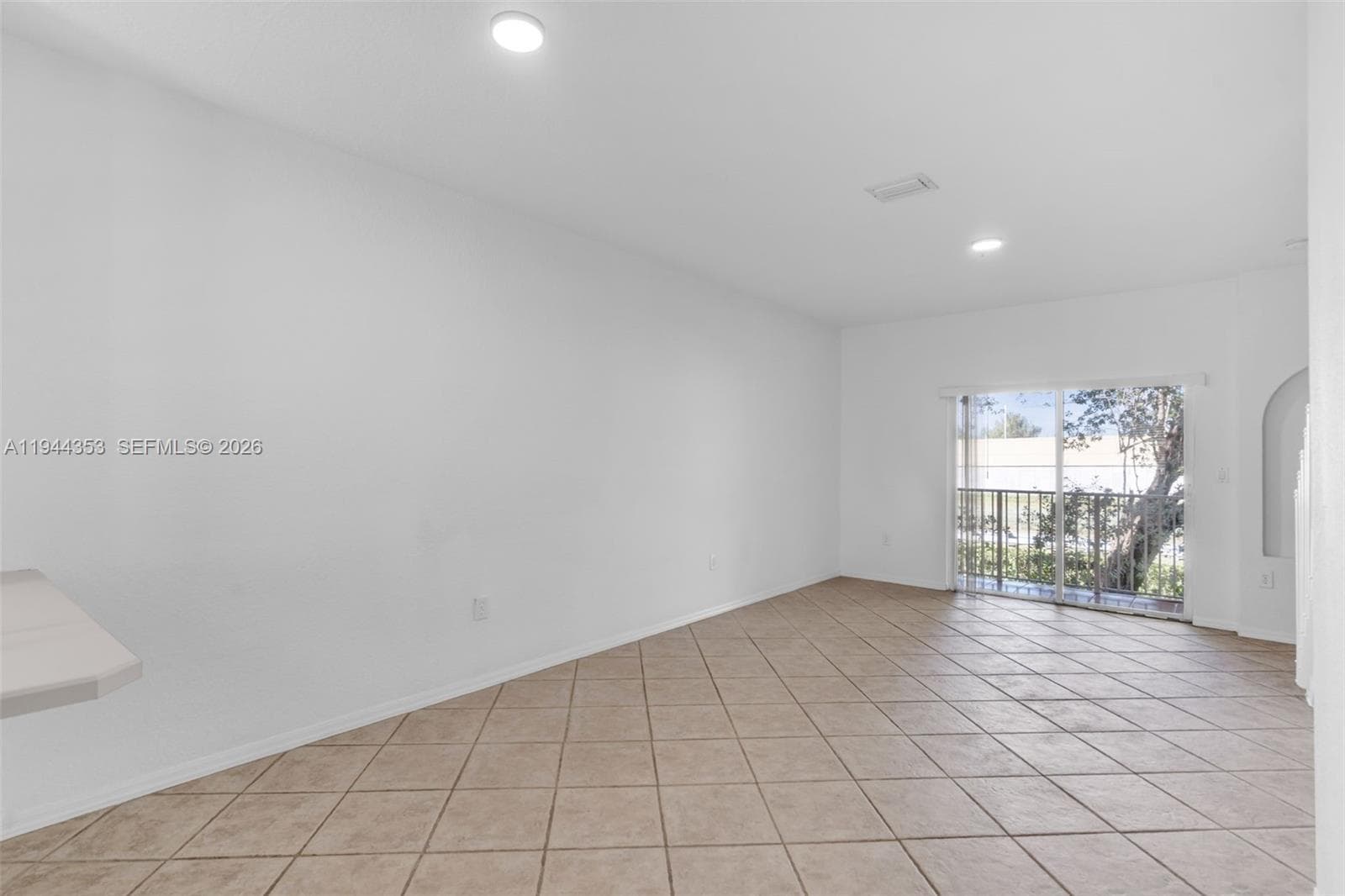 5670 NW 116th Ave # 219, Doral FL 33178 — 4