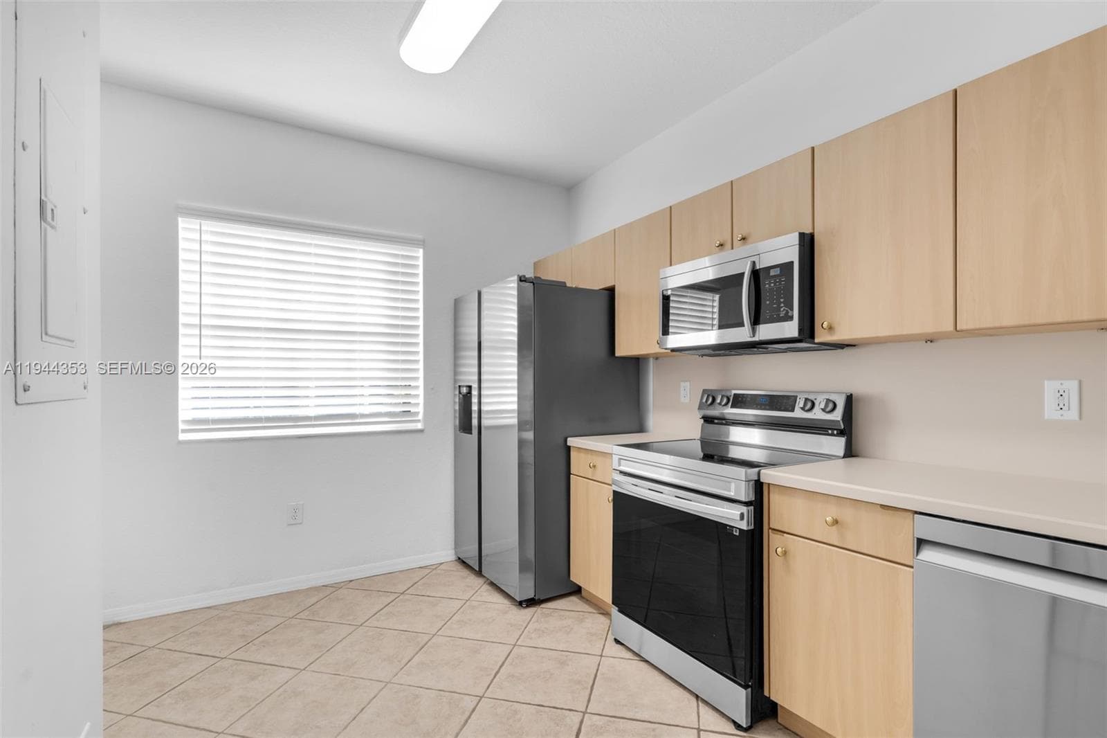 5670 NW 116th Ave # 219, Doral FL 33178 — 8