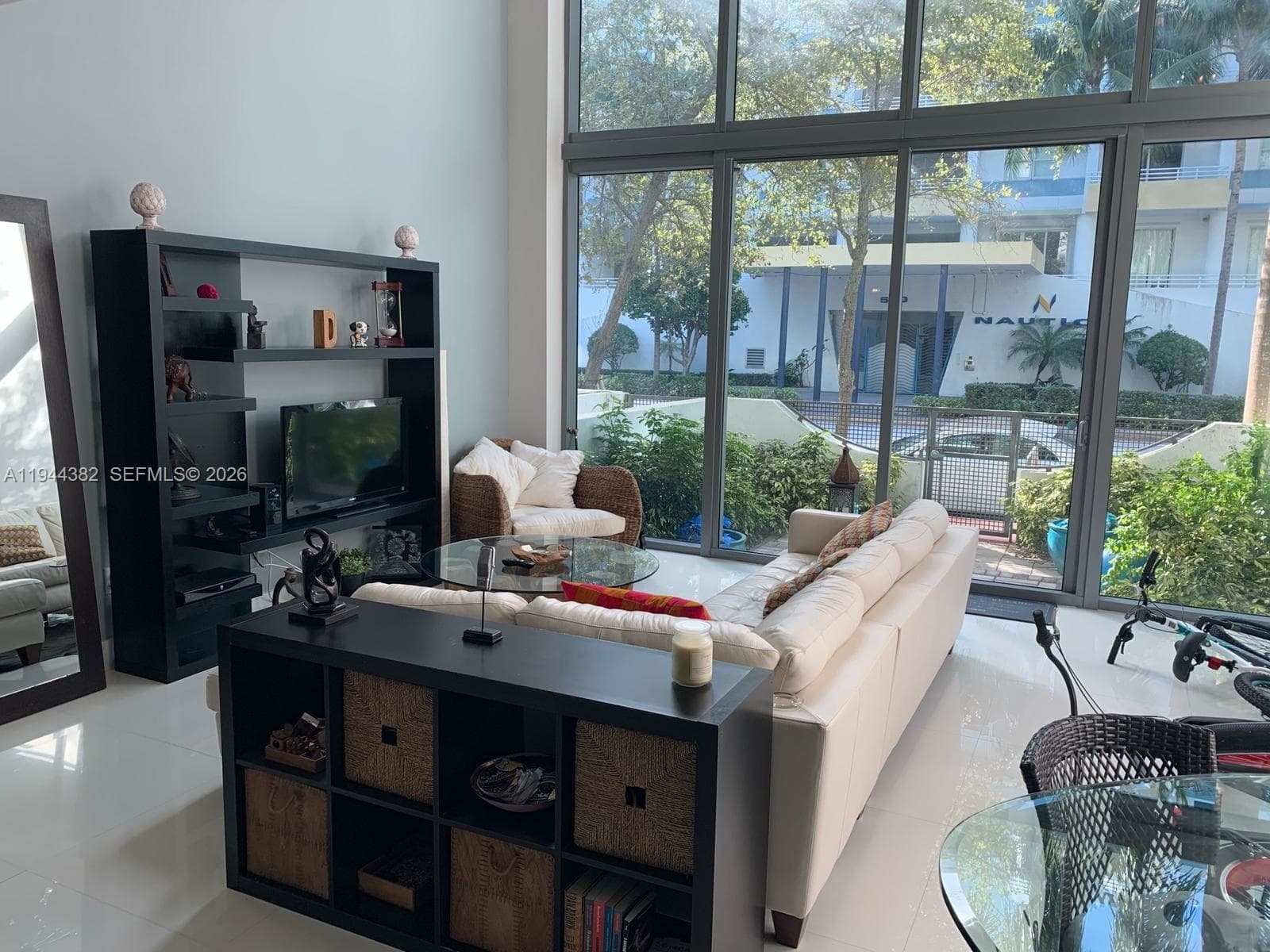 6000 Collins Ave unit 136, Miami Beach FL 33140 — 3