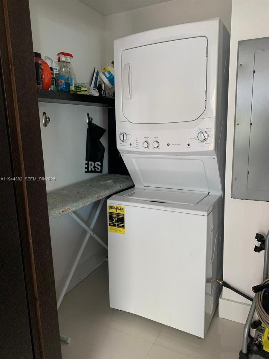 6000 Collins Ave unit 136, Miami Beach FL 33140 — 14