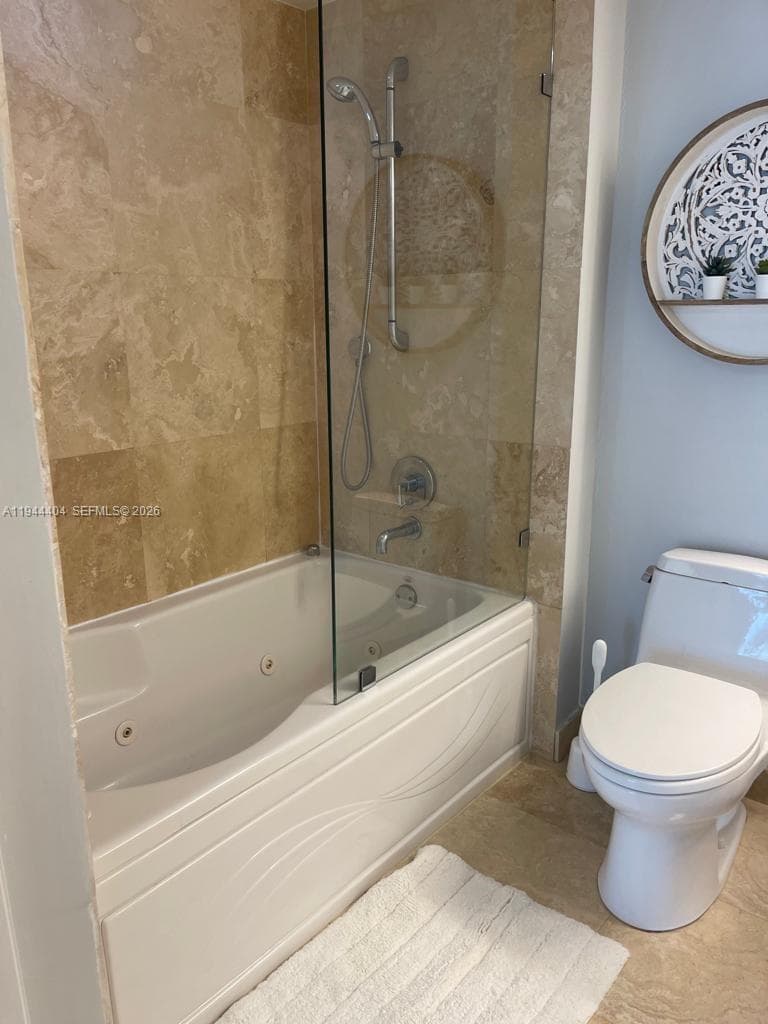41 SE 5th St # 1215, Miami FL 33131 — 6