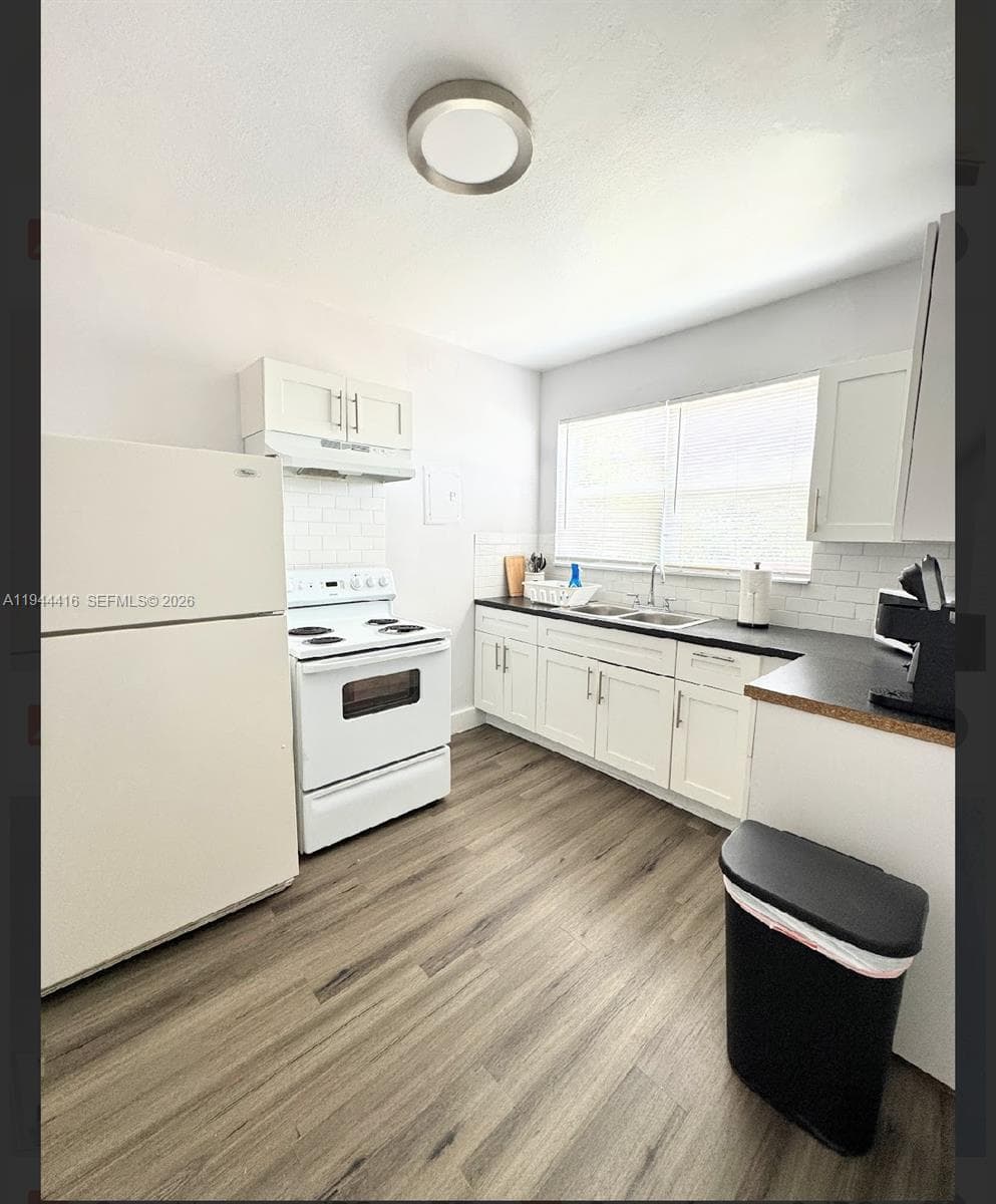 1821 NW 33rd  St, Miami FL 33142 — 16
