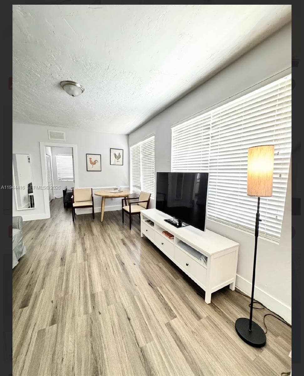 1821 NW 33rd  St, Miami FL 33142 — 12