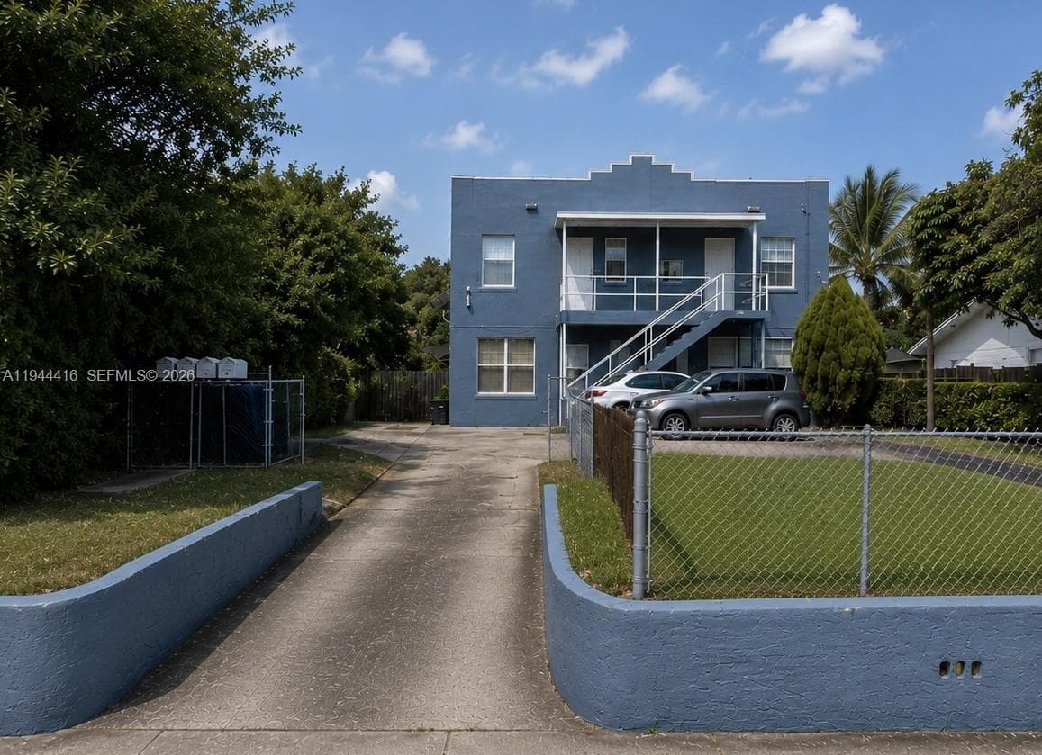 1821 NW 33rd  St, Miami FL 33142 — 18