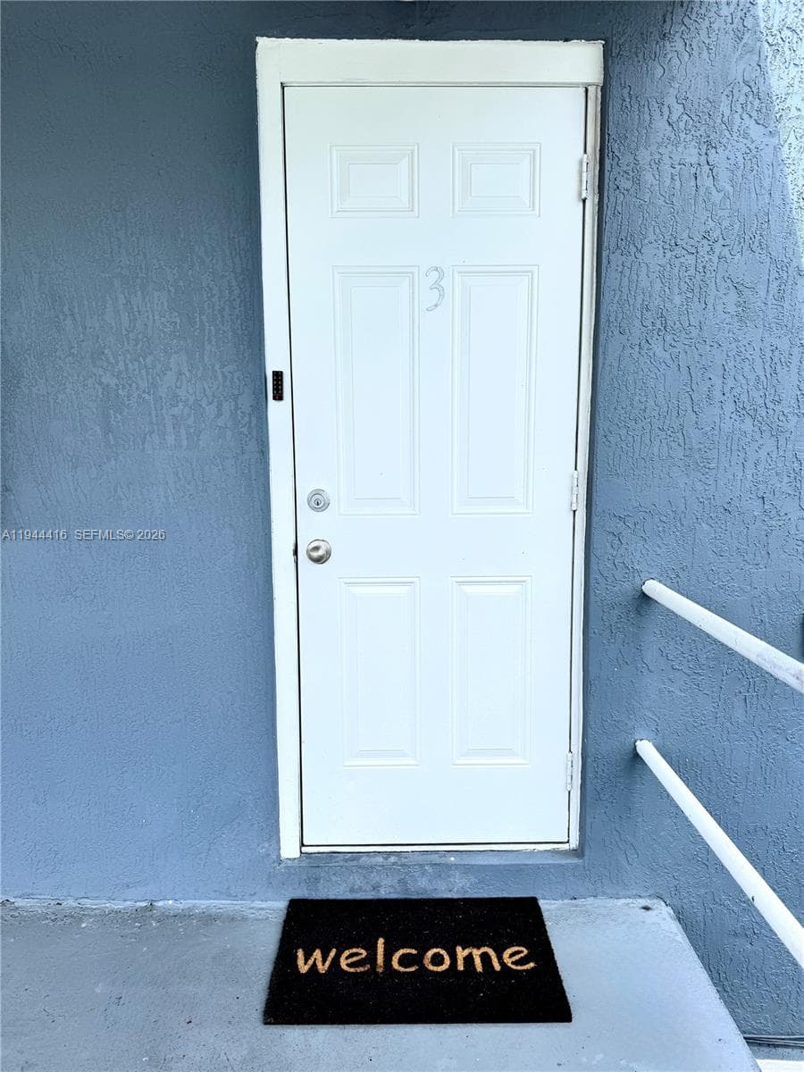 1821 NW 33rd  St, Miami FL 33142 — 11