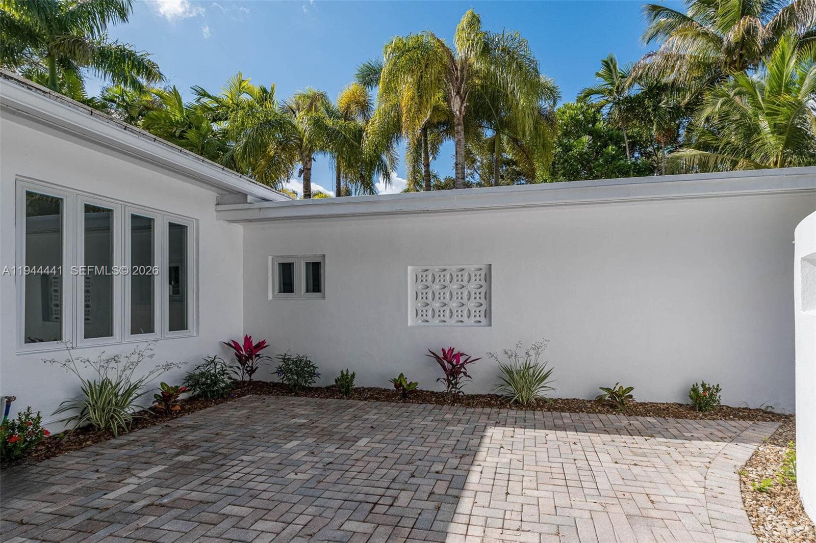 680 NE 57th St, Miami FL 33137 — 6