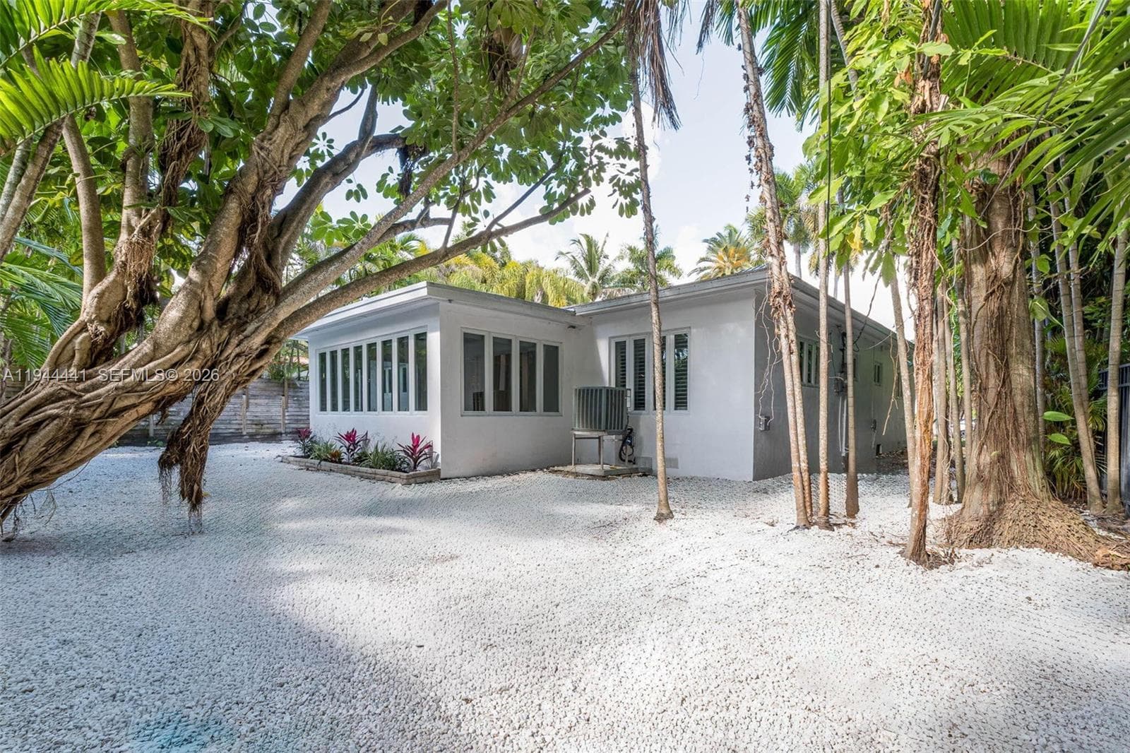 680 NE 57th St, Miami FL 33137 — 34