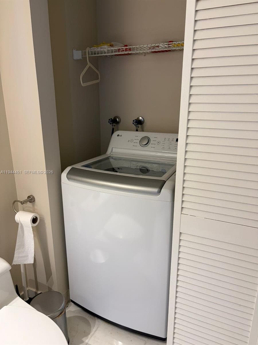 Mystic Pointe Condo No Th, Aventura, FL — 24