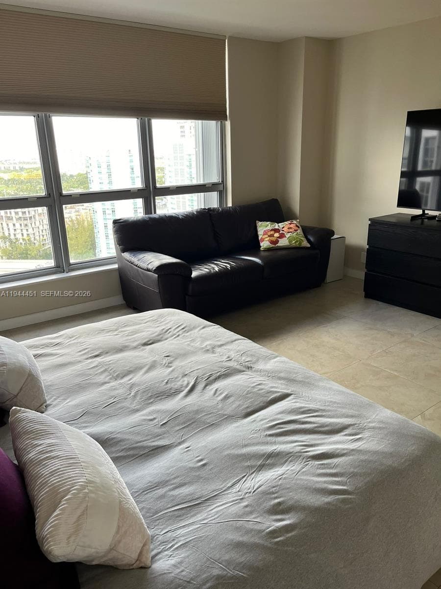 Mystic Pointe Condo No Th, Aventura, FL — 15