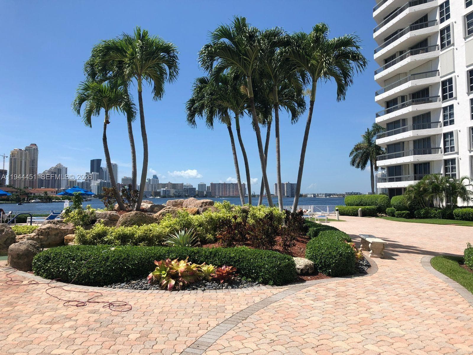 Mystic Pointe Condo No Th, Aventura, FL — 35