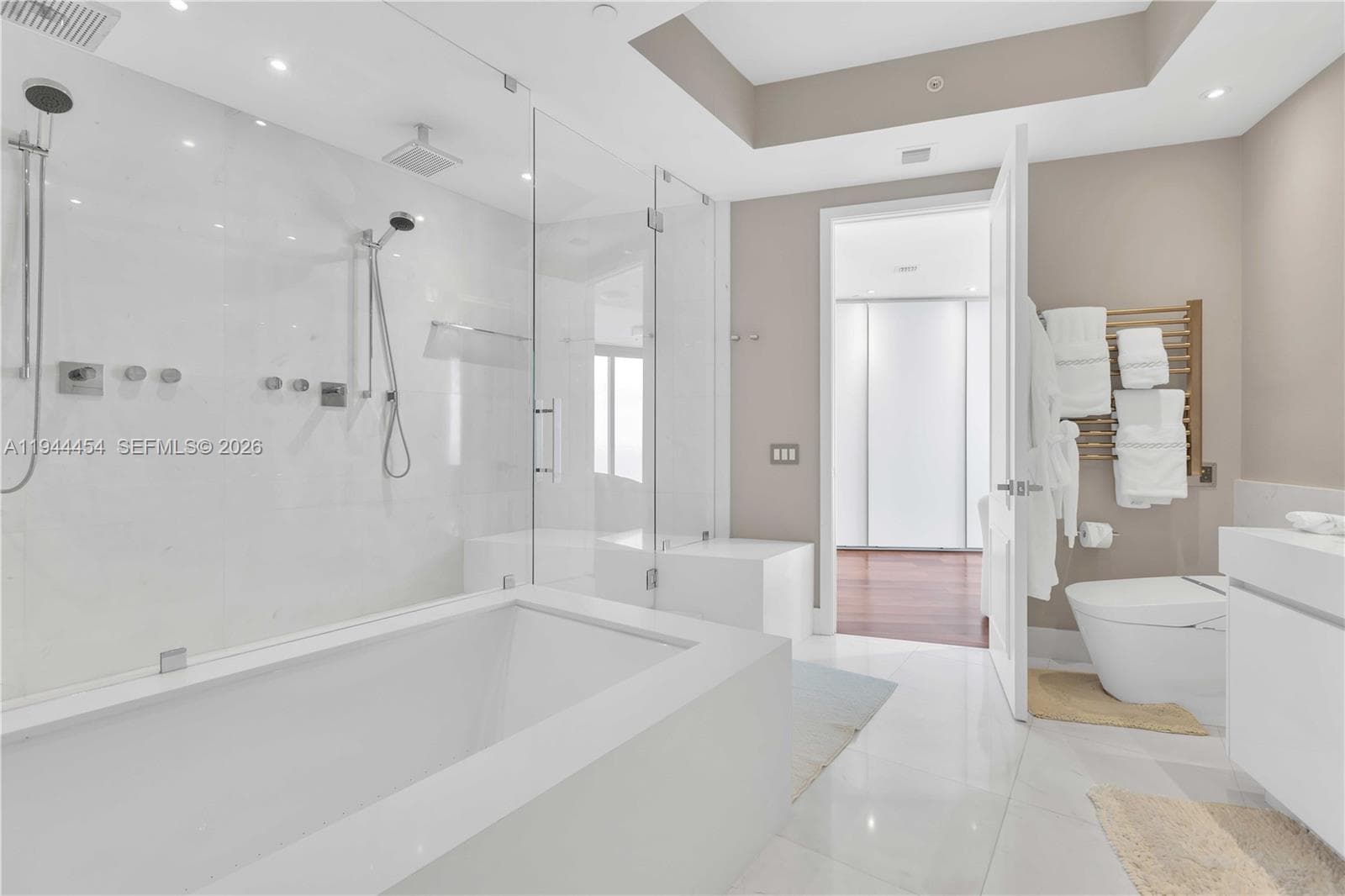 18555 Collins Ave # 4601, Sunny Isles Beach FL 33160 — 26