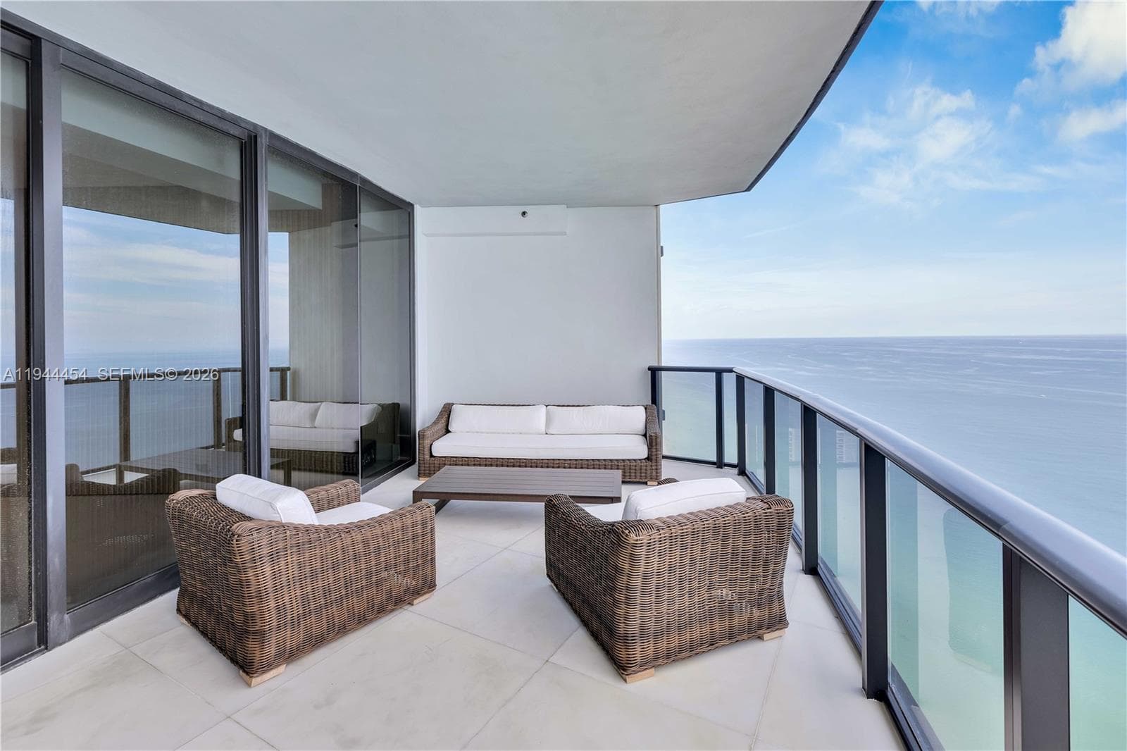 18555 Collins Ave # 4601, Sunny Isles Beach FL 33160 — 20