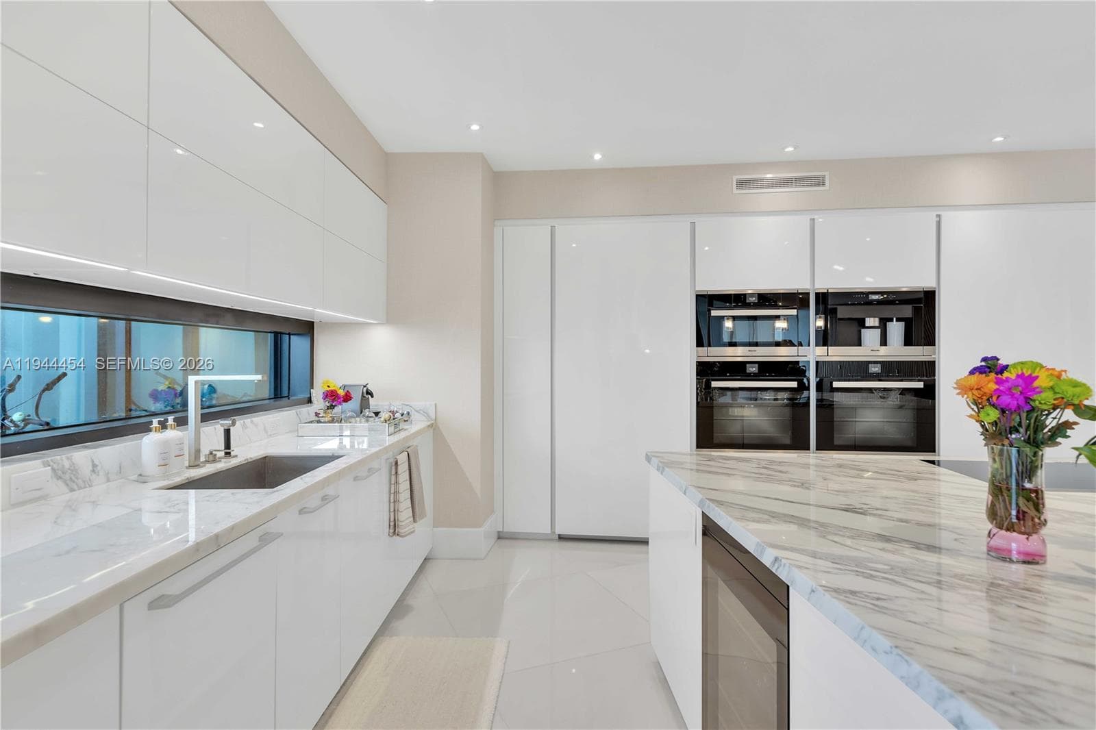 18555 Collins Ave # 4601, Sunny Isles Beach FL 33160 — 14