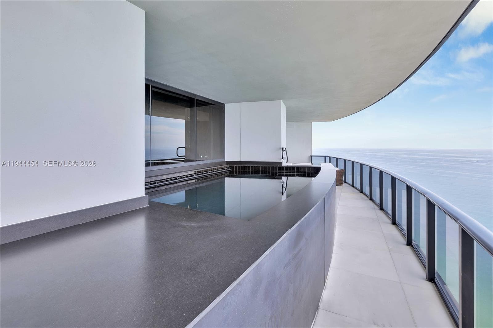 18555 Collins Ave # 4601, Sunny Isles Beach FL 33160 — 18
