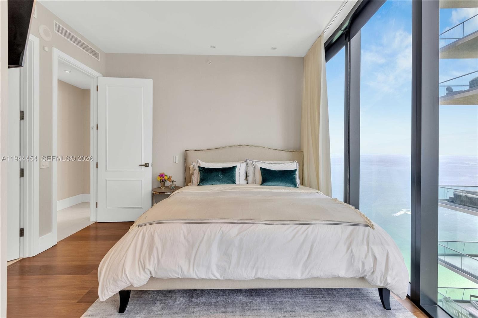 18555 Collins Ave # 4601, Sunny Isles Beach FL 33160 — 37