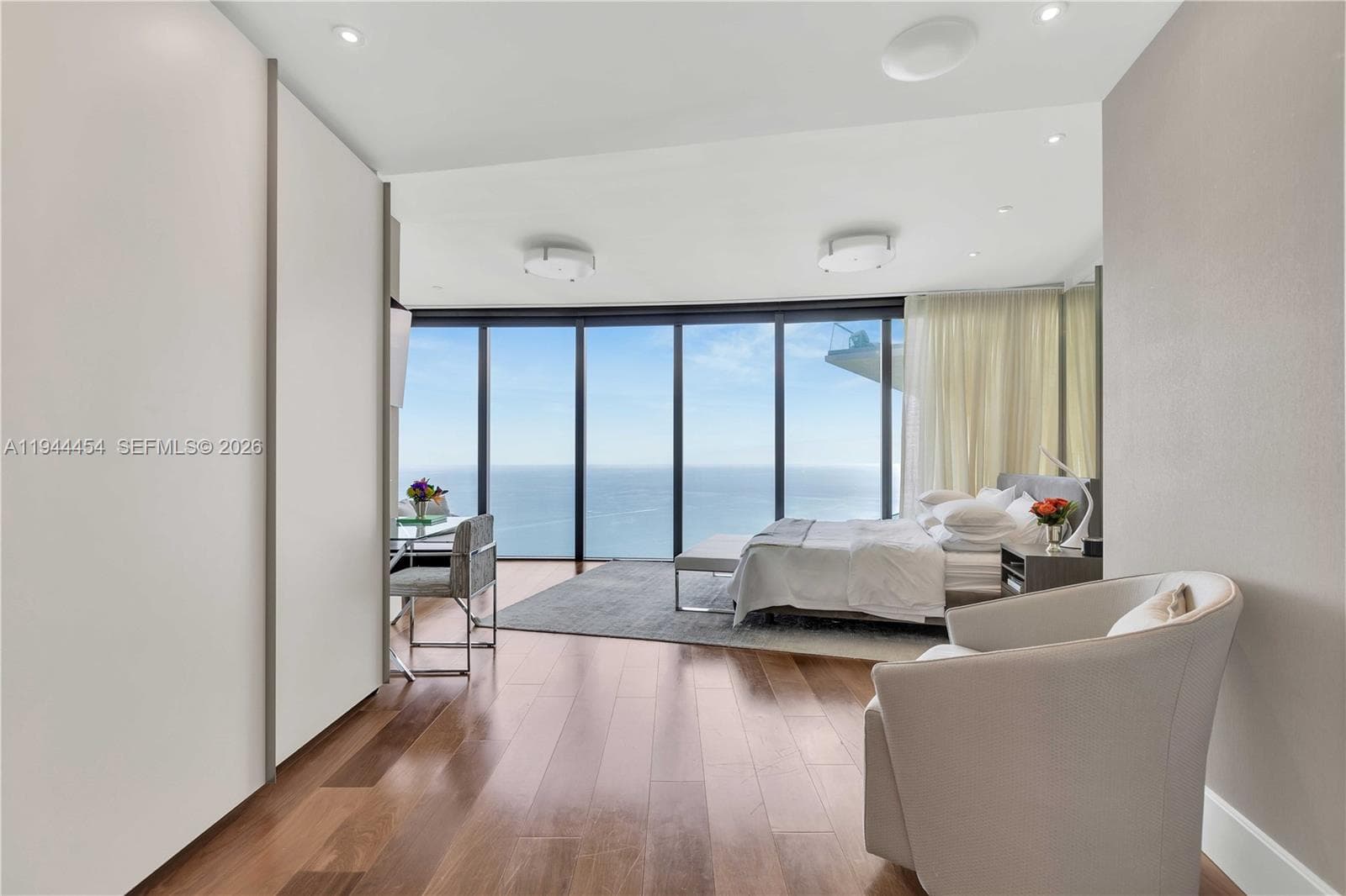 18555 Collins Ave # 4601, Sunny Isles Beach FL 33160 — 21