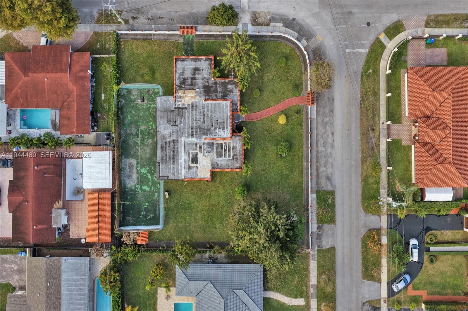 500 SW 39th Ct, Miami FL 33134 — 3