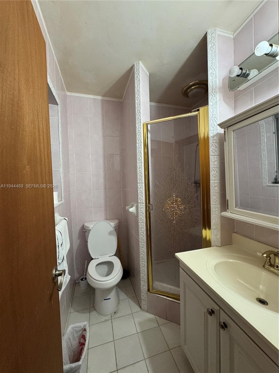 500 SW 39th Ct, Miami FL 33134 — 33