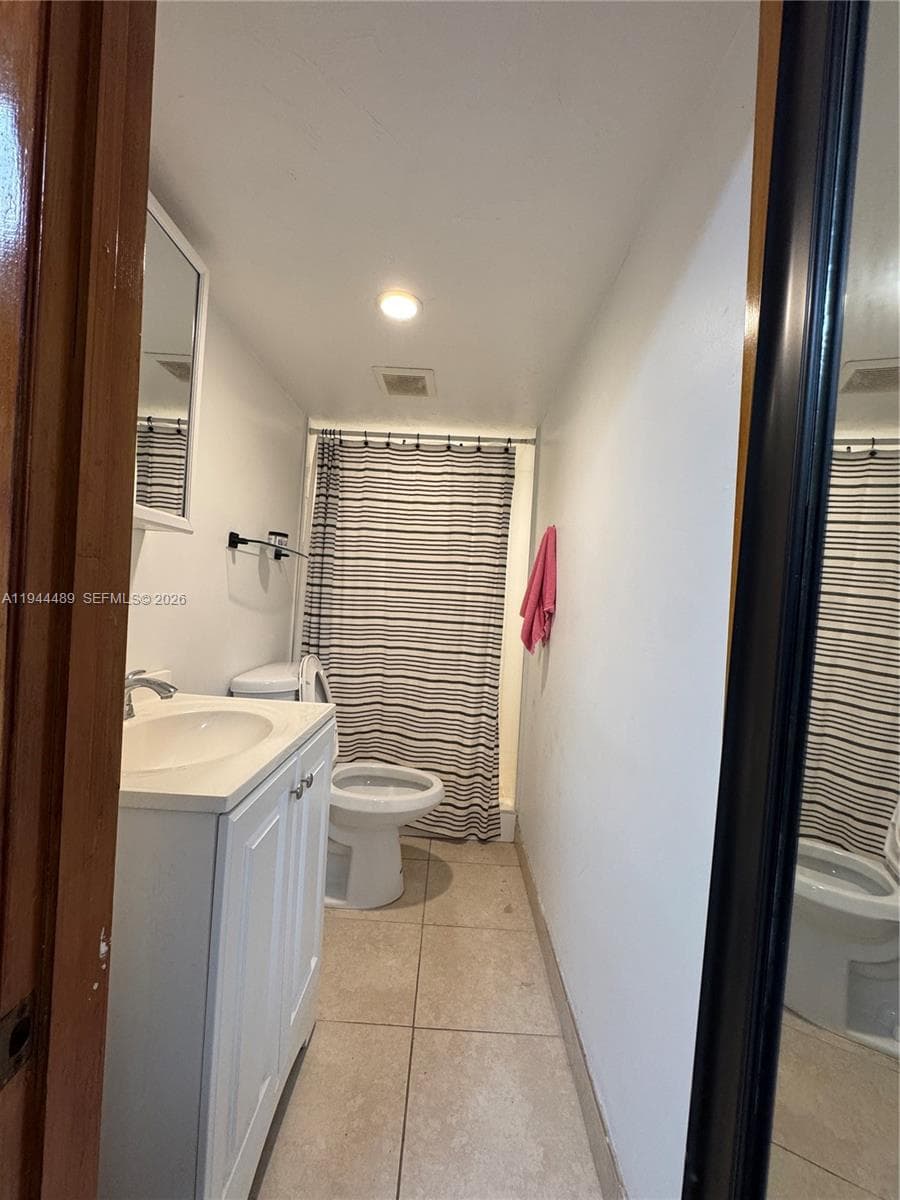 500 SW 39th Ct, Miami FL 33134 — 37