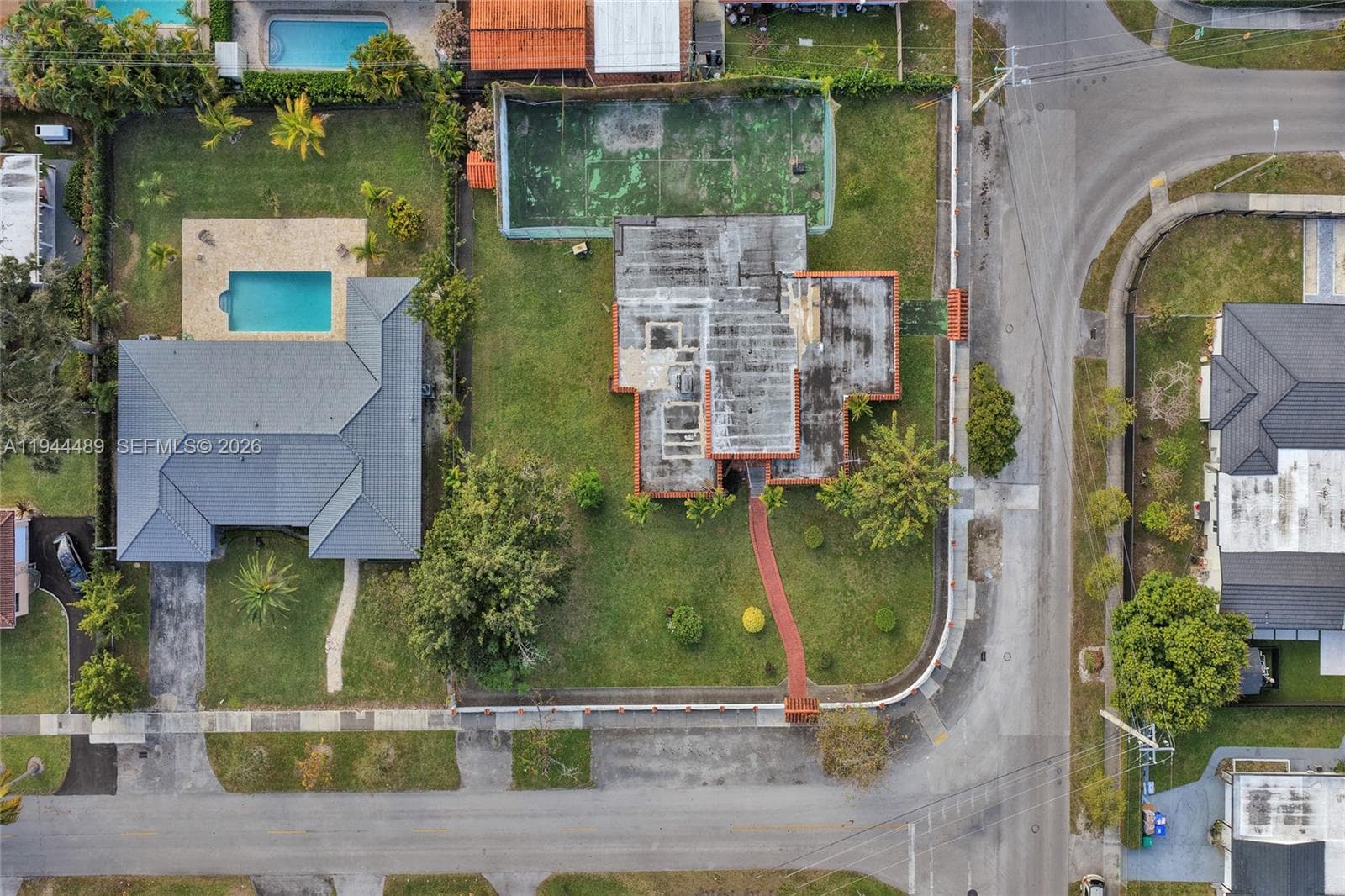 500 SW 39th Ct, Miami FL 33134 — 11