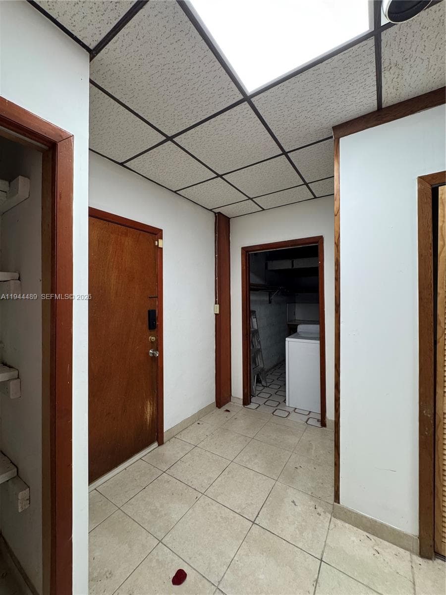 500 SW 39th Ct, Miami FL 33134 — 39